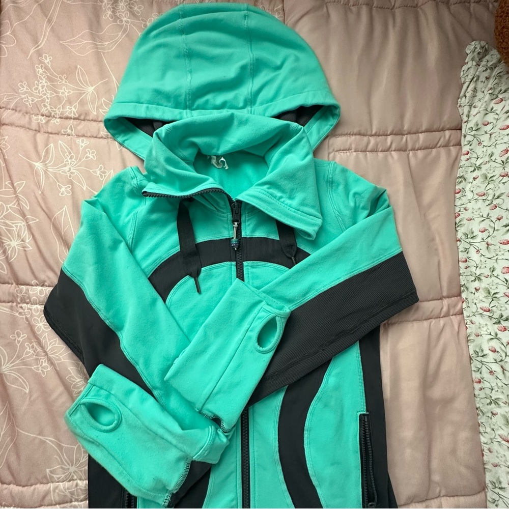 LULULEMON Jacket - Picture 7 of 11